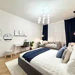 National Theatre Apartment With 2 Bathrooms Prague Center